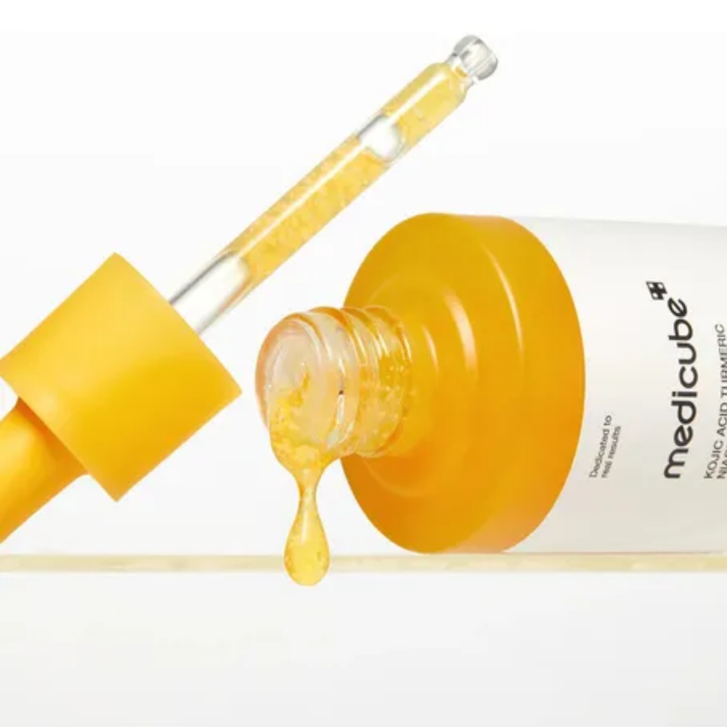 MEDICUBE - Kojic Acid Turmeric Niacinamide Serum - 30ml