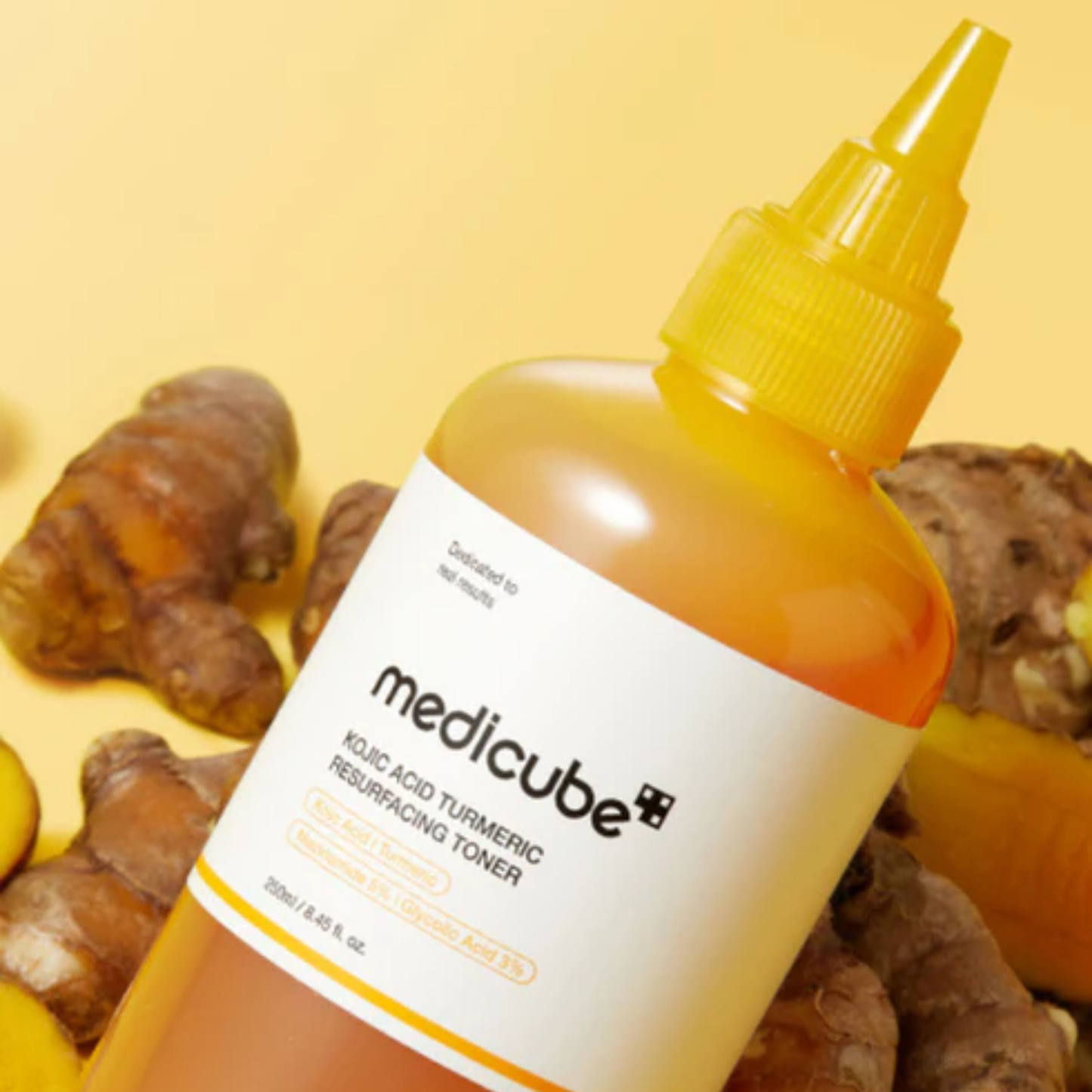 MEDICUBE - Kojic Acid Turmeric Resurfacing Toner 250 ml