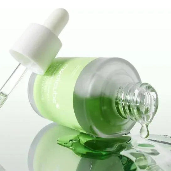 MEDICUBE - Ampoule calmante Exosome Cica – Reparación intensiva y alivio de la piel sensible (30 ml)