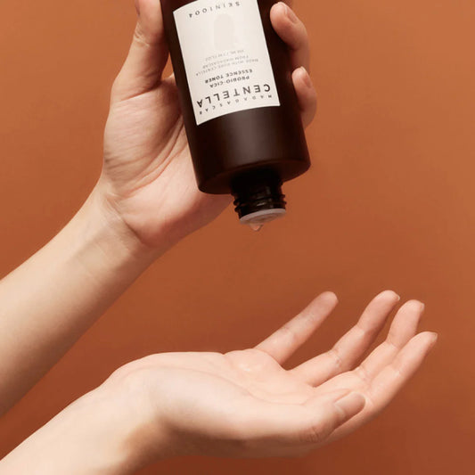 SKIN1004 - Madagascar Centella Probio-Cica Essence Toner - 210 ml