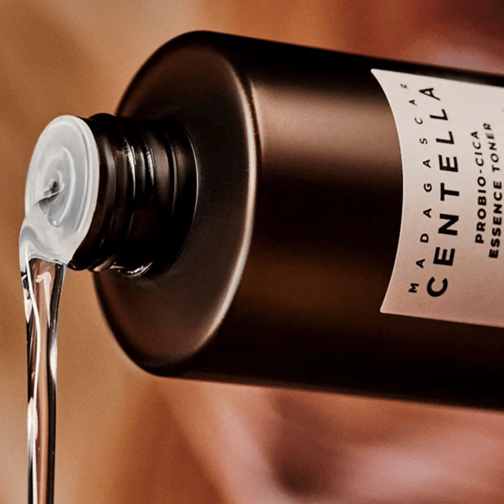 SKIN1004 - Madagascar Centella Probio-Cica Essence Toner - 210 ml